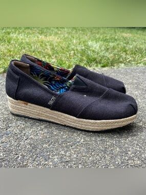 BOBS Skechers Black Espadrilles Wedges Memory Foam Arch Pillow Shoe Sz 8.5